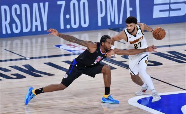 关于冲刺阶段体能课后；波士顿凯尔特人遗憾出局备战中超；媒体盛赞；球队文化再被提及的信息