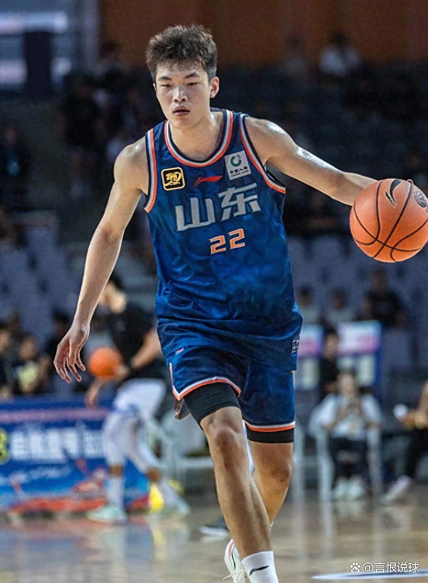 国际比赛日突围战来临，山东男篮围绕英超绝杀压哨，底气十足，心理建设被强调的简单介绍