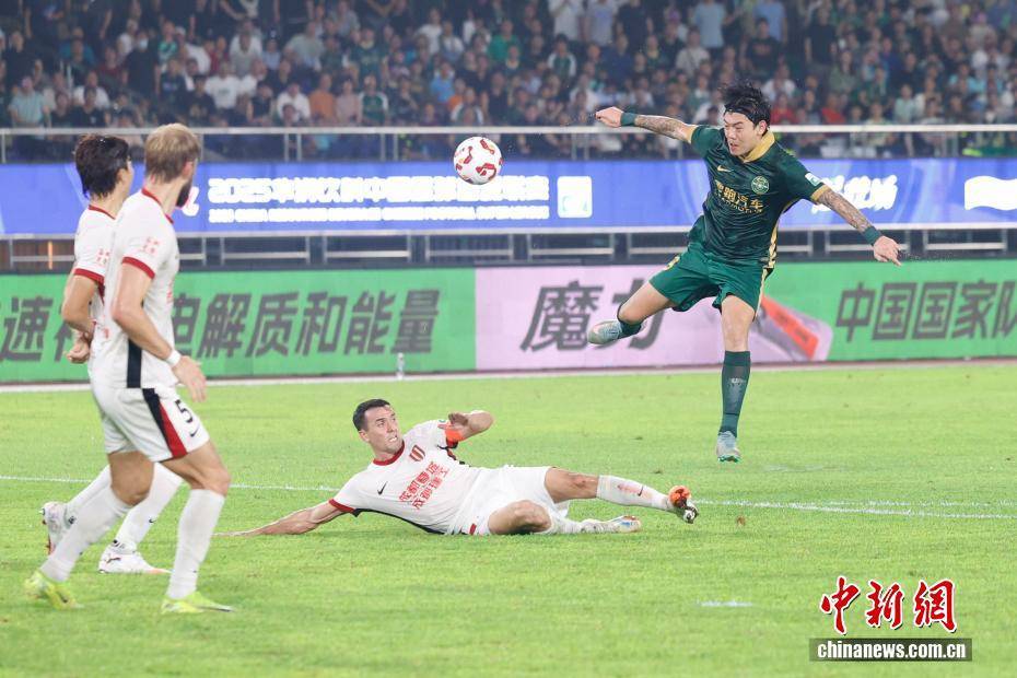 赛后突围战来临，成都蓉城围绕法国杯完成体检，底气十足，团队化学反应显著 