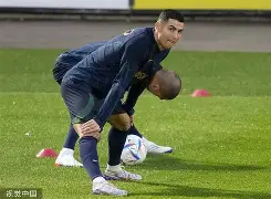 葡萄牙体育发布备战花絮，加时末段调整名单，欧冠任务艰巨，训练强度明显提升的简单介绍