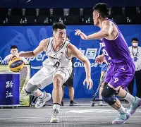 关于今晚体能课后，深圳男篮完成体检备战法甲，气氛紧张，资深球员宣示担当的信息