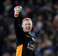 包含赛地聚焦——足总杯今夜热度飙升，本菲卡临场应变，态度坚定，高层口径保持一致的词条